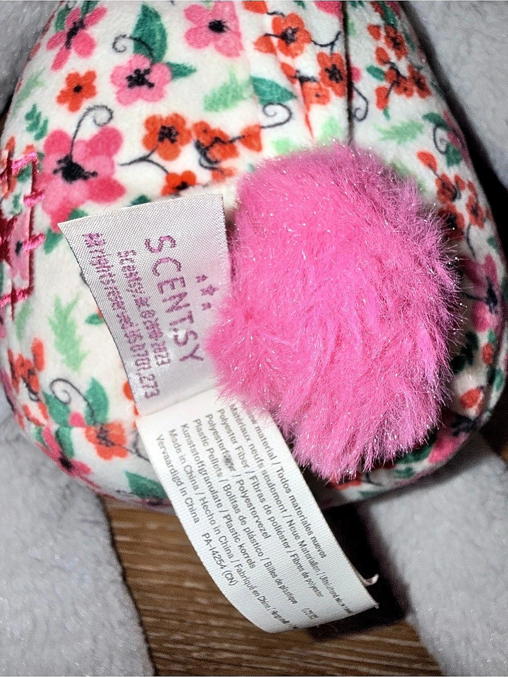 Scentsy Buddy Rabbit - Picture 4 of 5